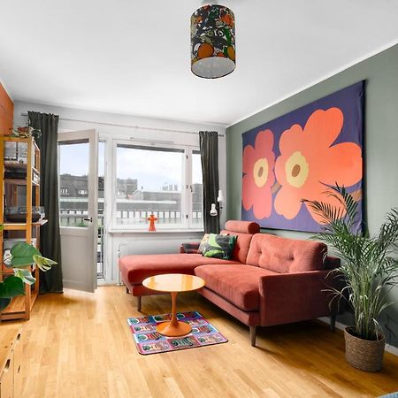 Wehost Spacious Traveller'S Hq Above Metro @Vilhonvuorenkuja 16 Appartement Helsinki Buitenkant foto