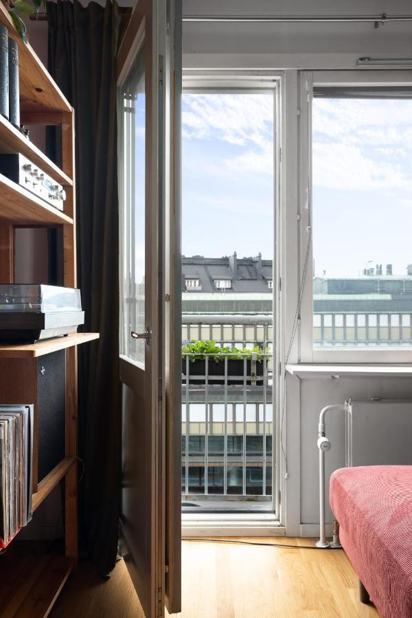 Wehost Spacious Traveller'S Hq Above Metro @Vilhonvuorenkuja 16 Appartement Helsinki Buitenkant foto