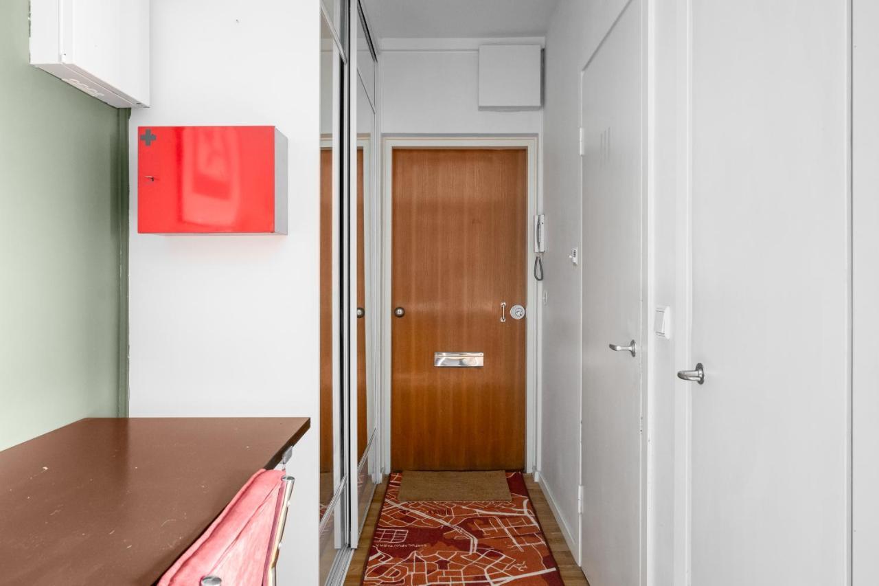 Wehost Spacious Traveller'S Hq Above Metro @Vilhonvuorenkuja 16 Appartement Helsinki Buitenkant foto