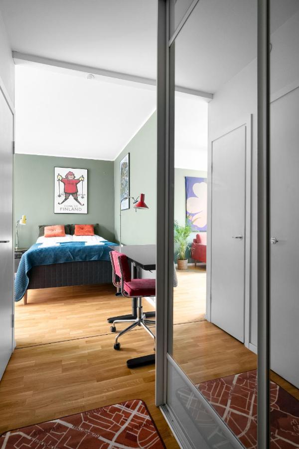 Wehost Spacious Traveller'S Hq Above Metro @Vilhonvuorenkuja 16 Appartement Helsinki Buitenkant foto